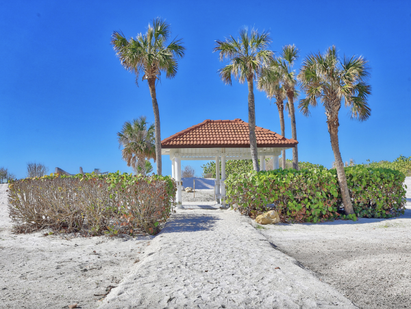 St Petersburg Beachfront Condo Rental Gulf Front Vacation Rental with Balcony